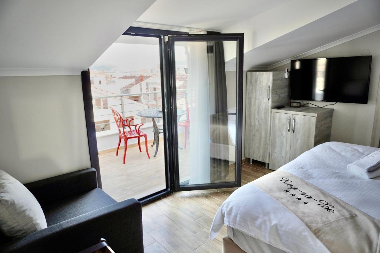 Reynabe Boutique Hotel 디킬리 외부 사진