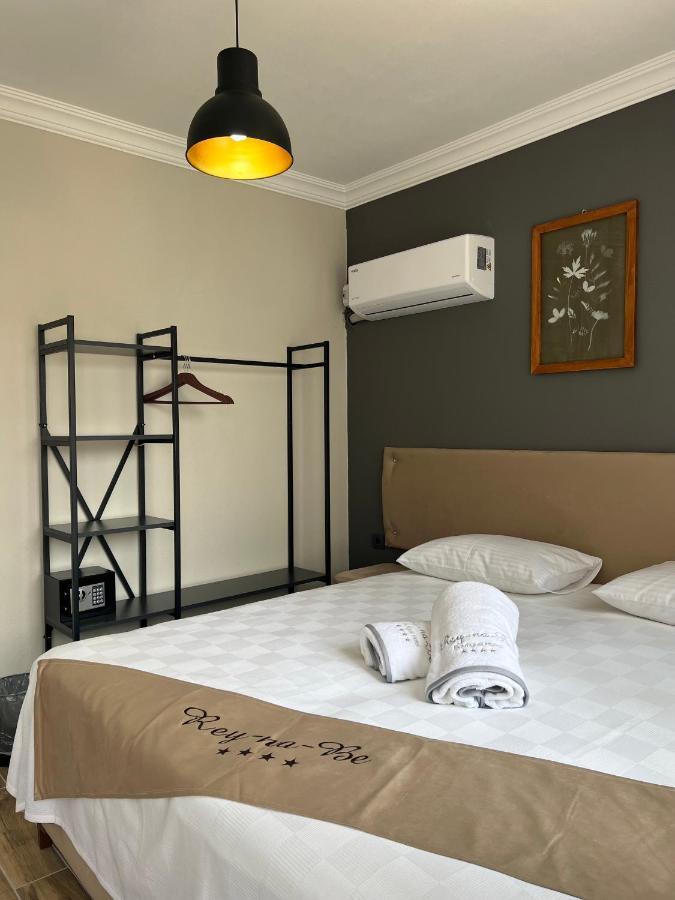 Reynabe Boutique Hotel 디킬리 외부 사진